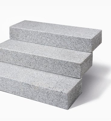 Granit Blockstufe hellgrau