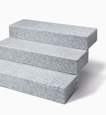Granit Blockstufe hellgrau