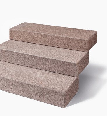 Granit Blockstufen rötlich-grau/rot